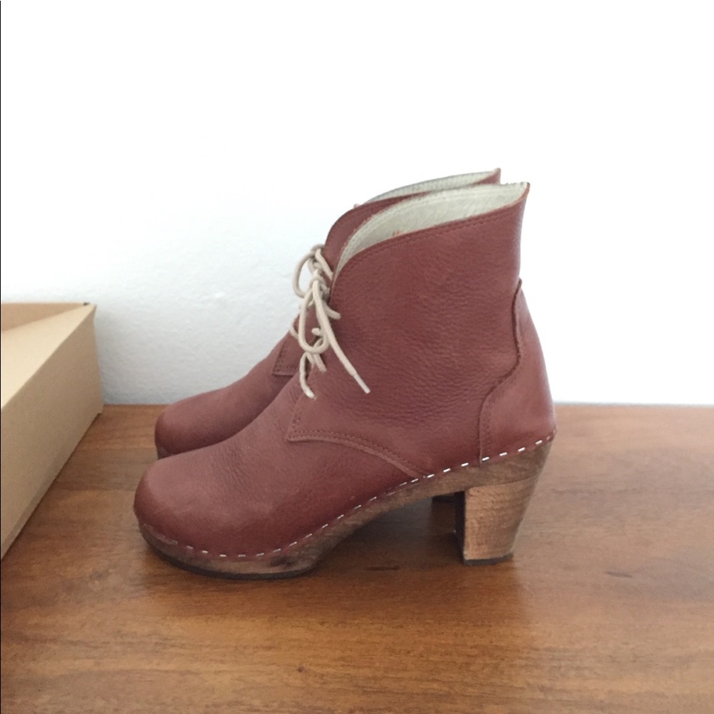 Maguba leather clog boots